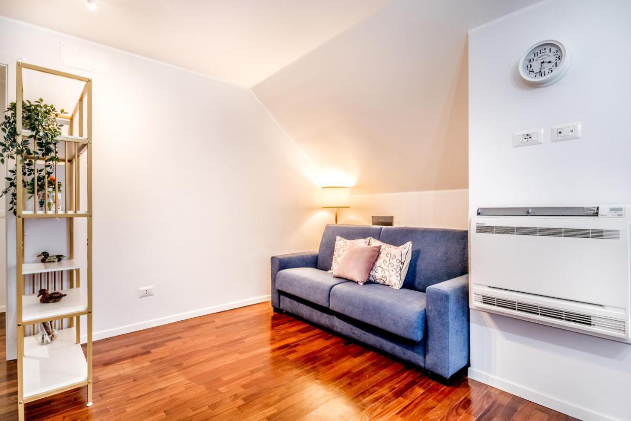 Apartment Bbhome Penthouse Bright And Elegant Metro Conca D'oro Rom
